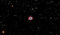 M57, l'Anneau de la Lyre, et la galaxie IC1296.