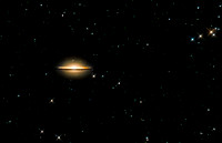 M 104, la Galaxie du Sombrero.